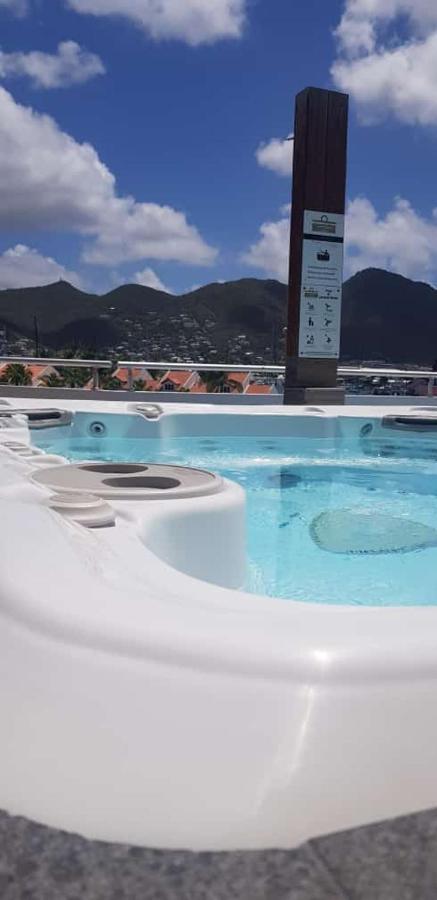 Commodore Suites Simpson Bay Eksteriør bilde