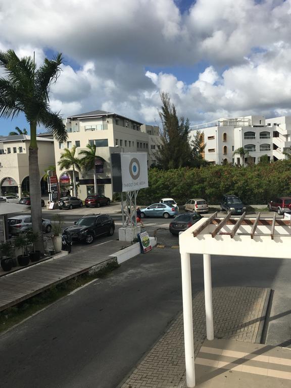 Commodore Suites Simpson Bay Eksteriør bilde